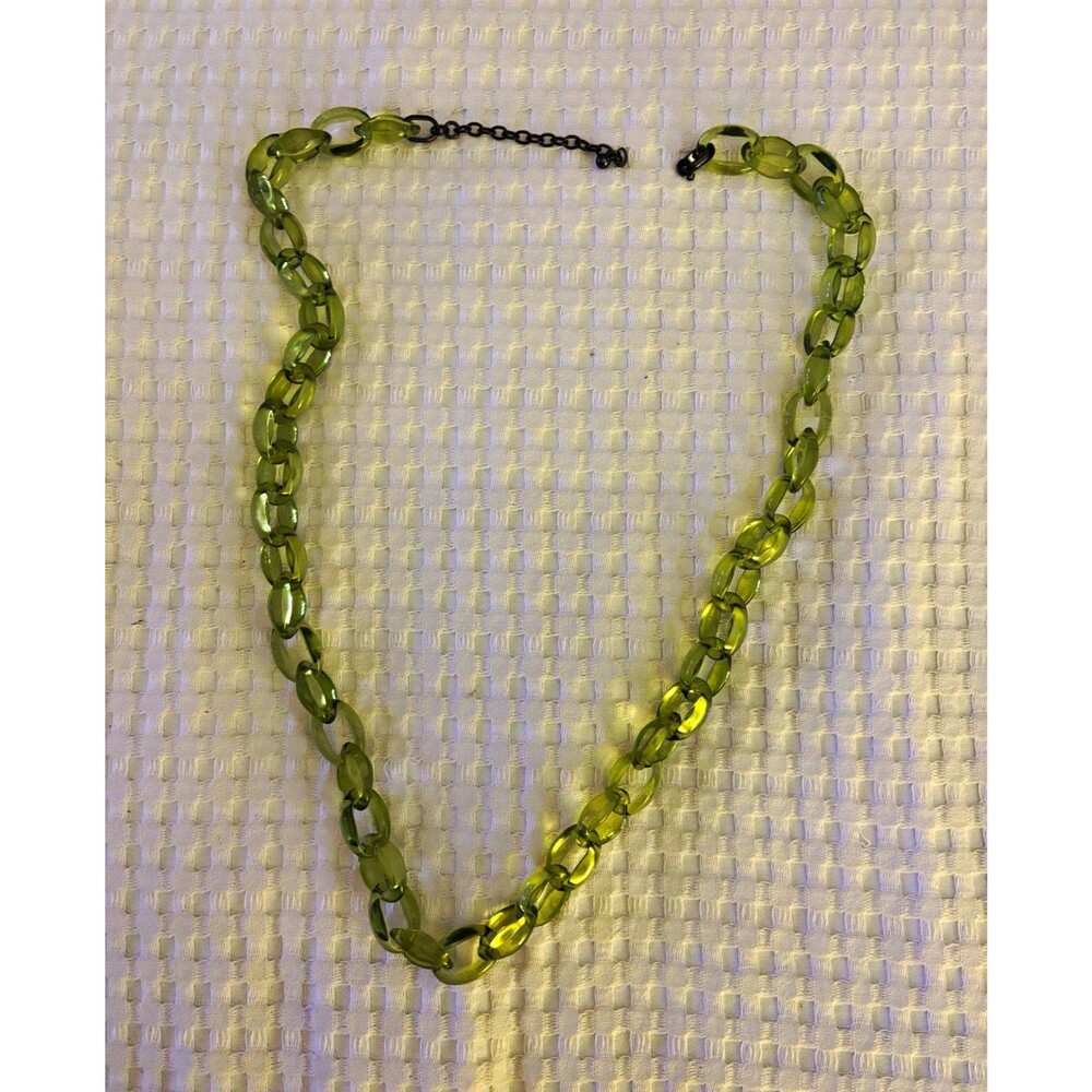 Green Translucent Necklace/Bag Chain (broken lobster clasp)